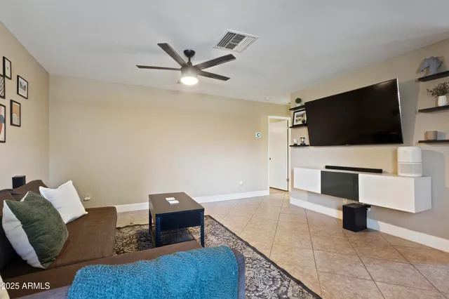 $1,800 | 9020 West Highland Avenue, Unit 36, Phoenix, AZ 85037
