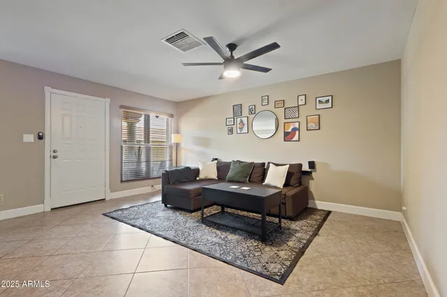 $1,800 | 9020 West Highland Avenue, Unit 36, Phoenix, AZ 85037