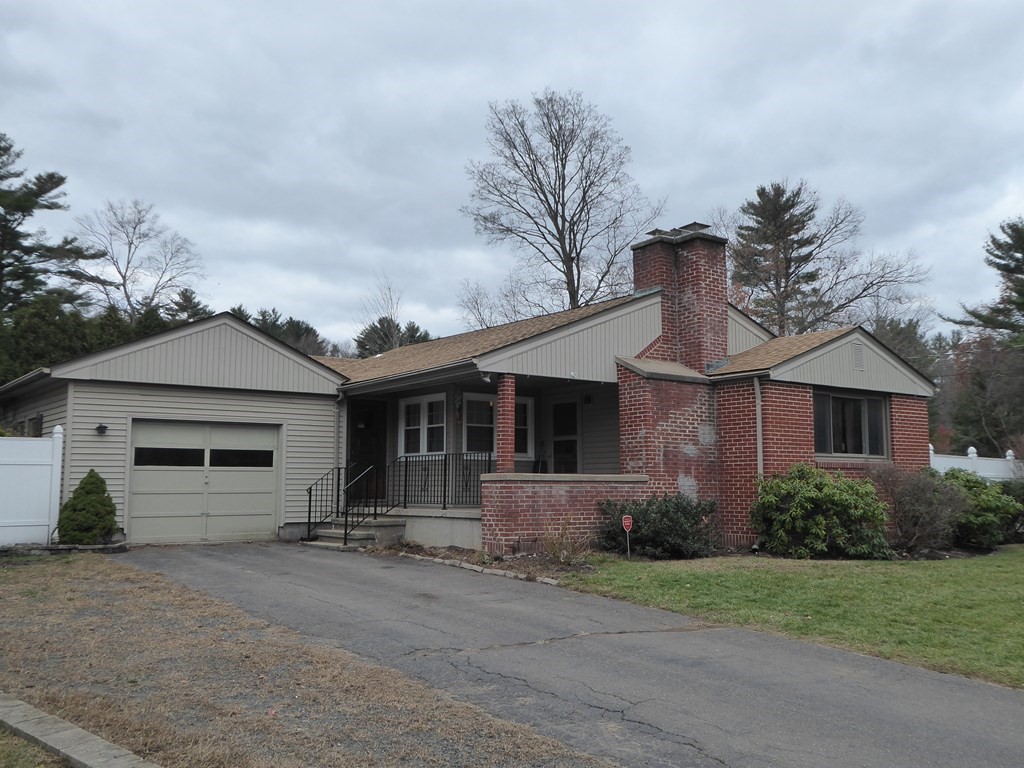 91 Shaker Road Westfield, MA 01085 - Photo 1 of 14 Gallery Image 1