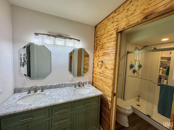 a view of workspace with wooden floor