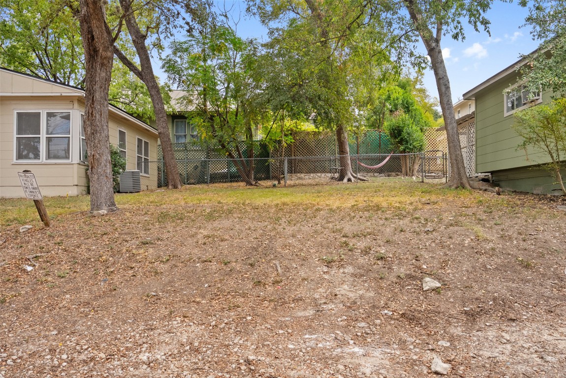3208 Duval Street Austin, TX 78705 - Photo 17 of 26 a backyard of a house