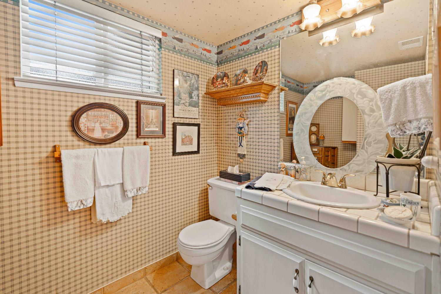 3909 Fieldcrest Court Modesto, CA 95355 - Photo 17 of 42