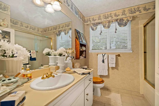 $549,999 | 3909 Fieldcrest Court, Modesto, CA 95355