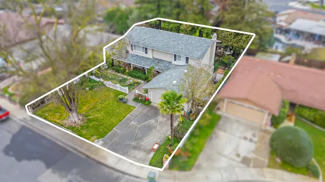 $549,999 | 3909 Fieldcrest Court, Modesto, CA 95355