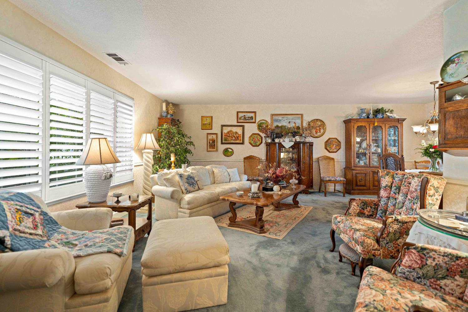 3909 Fieldcrest Court Modesto, CA 95355 - Photo 6 of 42