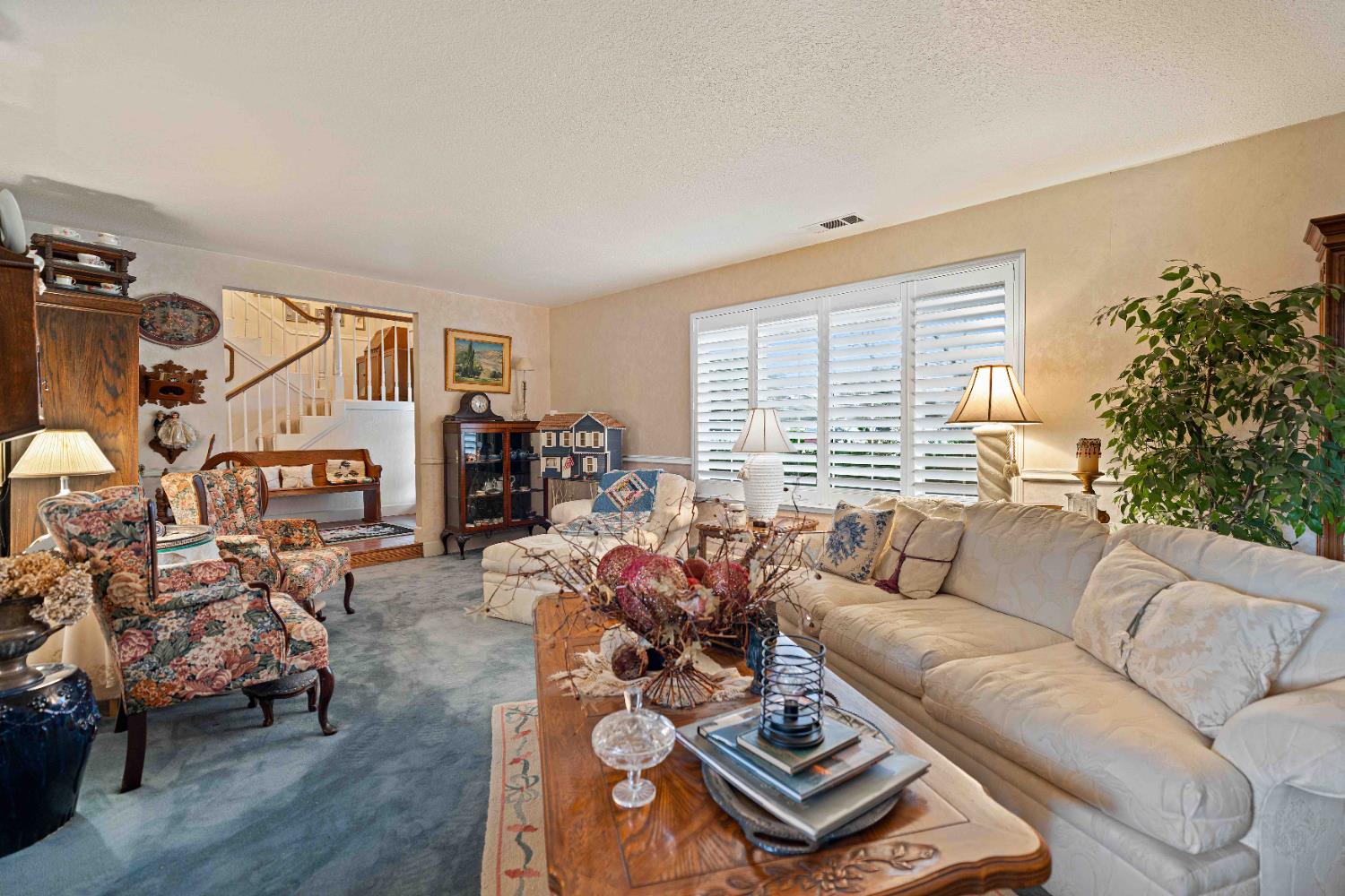 3909 Fieldcrest Court Modesto, CA 95355 - Photo 7 of 42