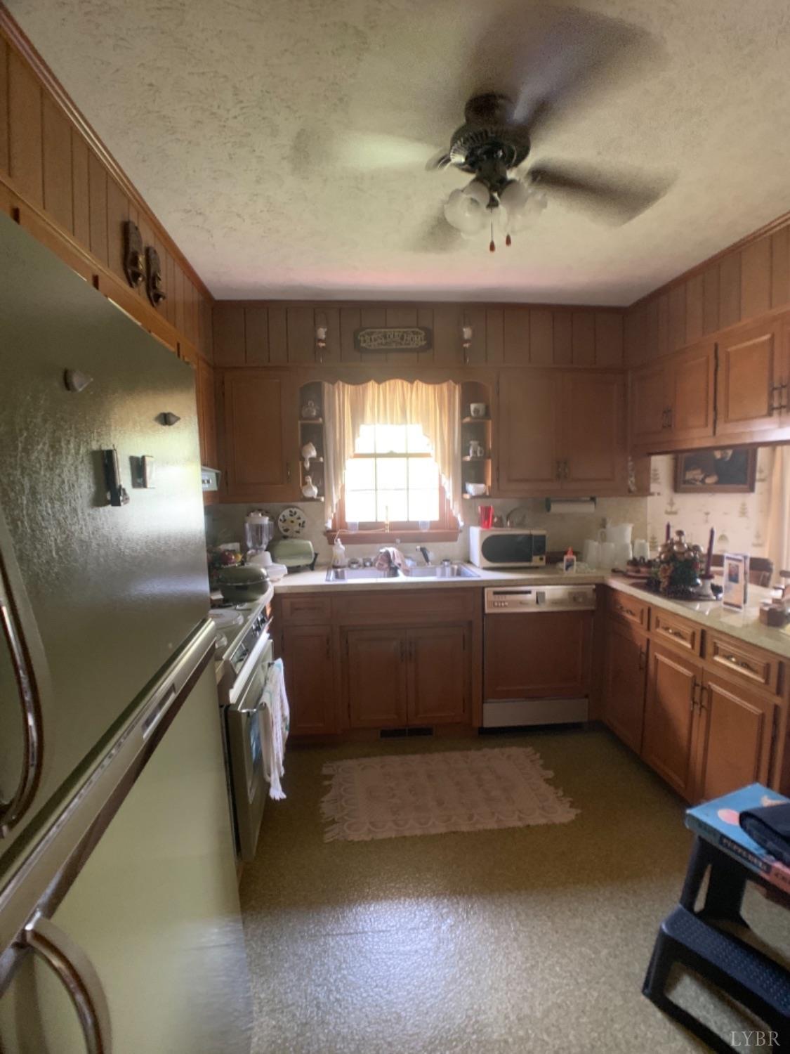 432 Powell Road Lynch Station, VA 24571 - Photo 8 of 41 Gallery Image 8