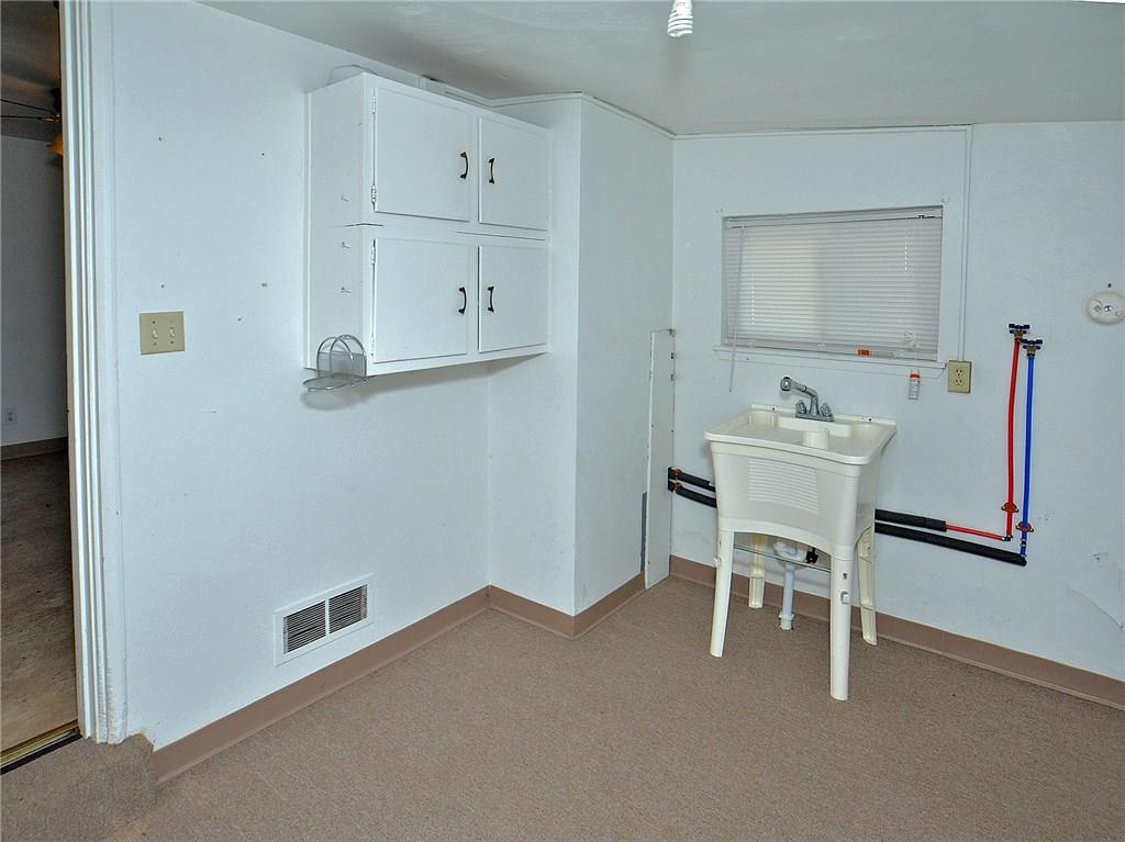 7360 Shannon Road Verona, PA 15147 - Photo 11 of 22 Gallery Image 11