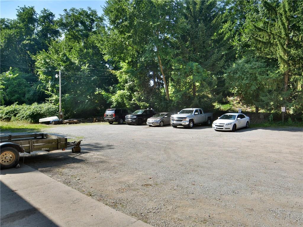 7360 Shannon Road Verona, PA 15147 - Photo 3 of 22 Gallery Image 3