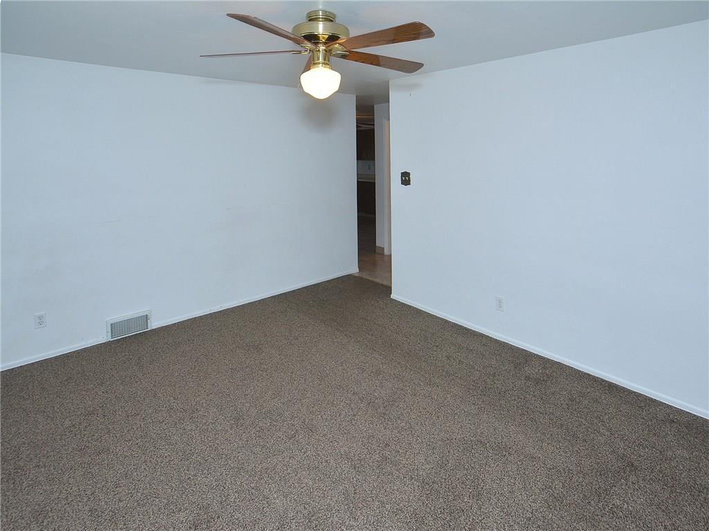 7360 Shannon Road Verona, PA 15147 - Photo 10 of 22 Gallery Image 10
