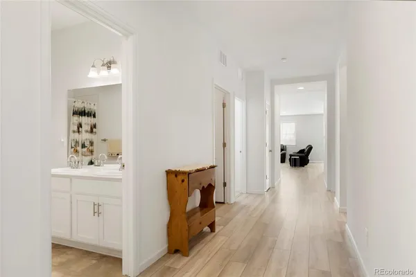 $589,000 | 86 South Vandriver Way, Aurora, CO 80018