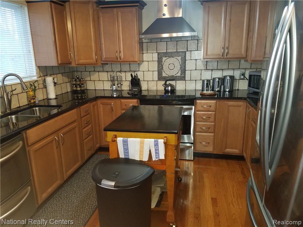 253 Oak Ridge Drive, Unit 44 Pontiac, MI 48341 - Photo 11 of 38
