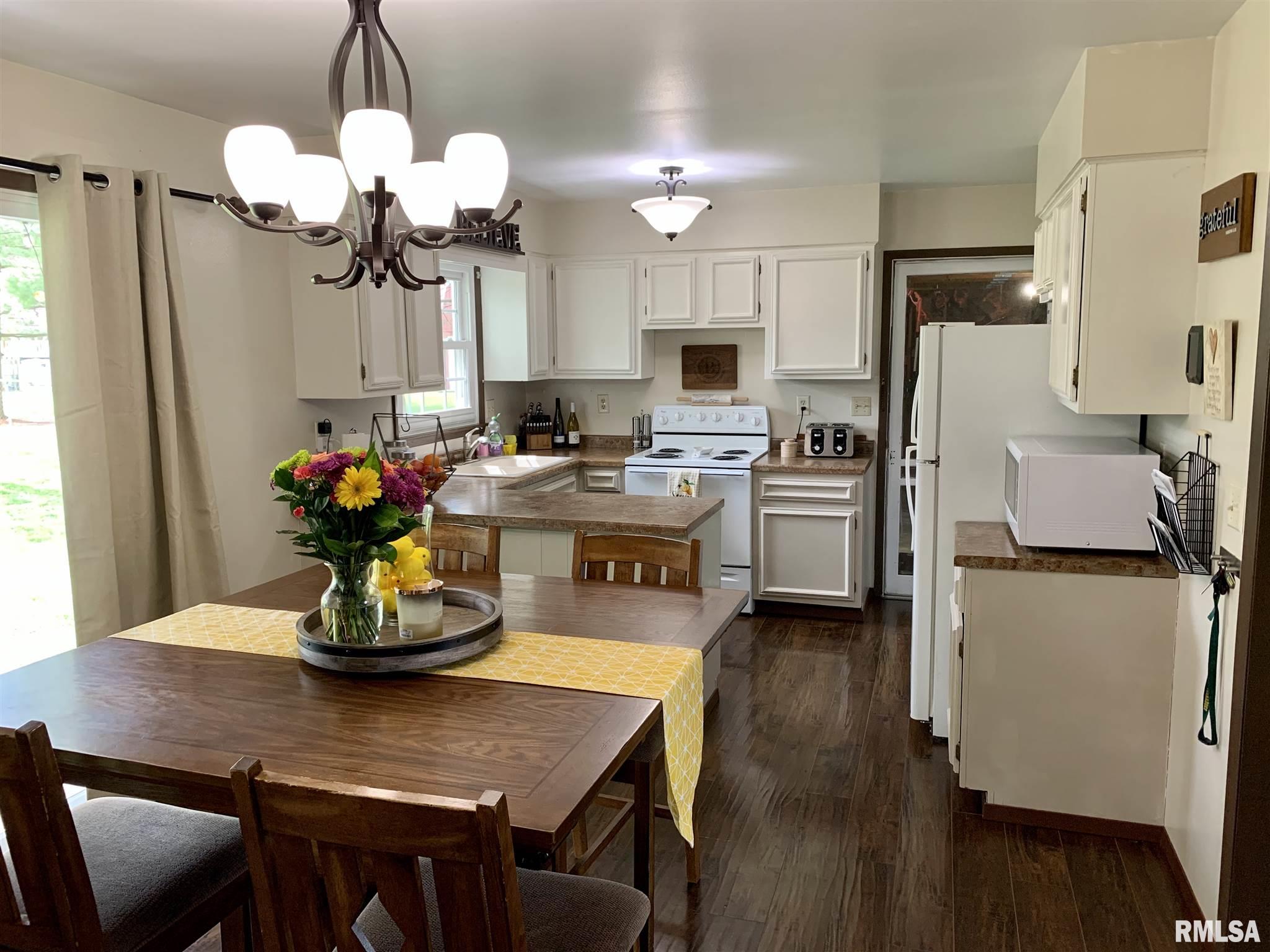 776 Prairieview Road Knoxville, IL 61448 - Photo 4 of 20 Gallery Image 4