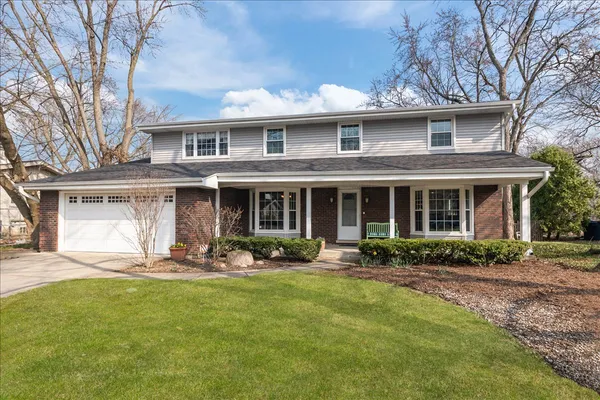 $849,000 | 1632 Longvalley Drive, Northbrook, IL 60062