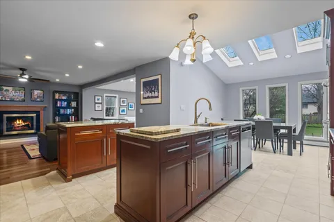 $849,000 | 1632 Longvalley Drive, Northbrook, IL 60062