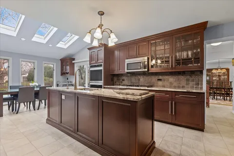 $849,000 | 1632 Longvalley Drive, Northbrook, IL 60062