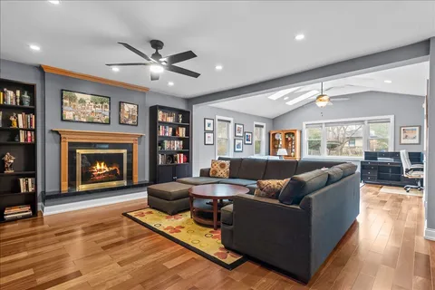 $849,000 | 1632 Longvalley Drive, Northbrook, IL 60062