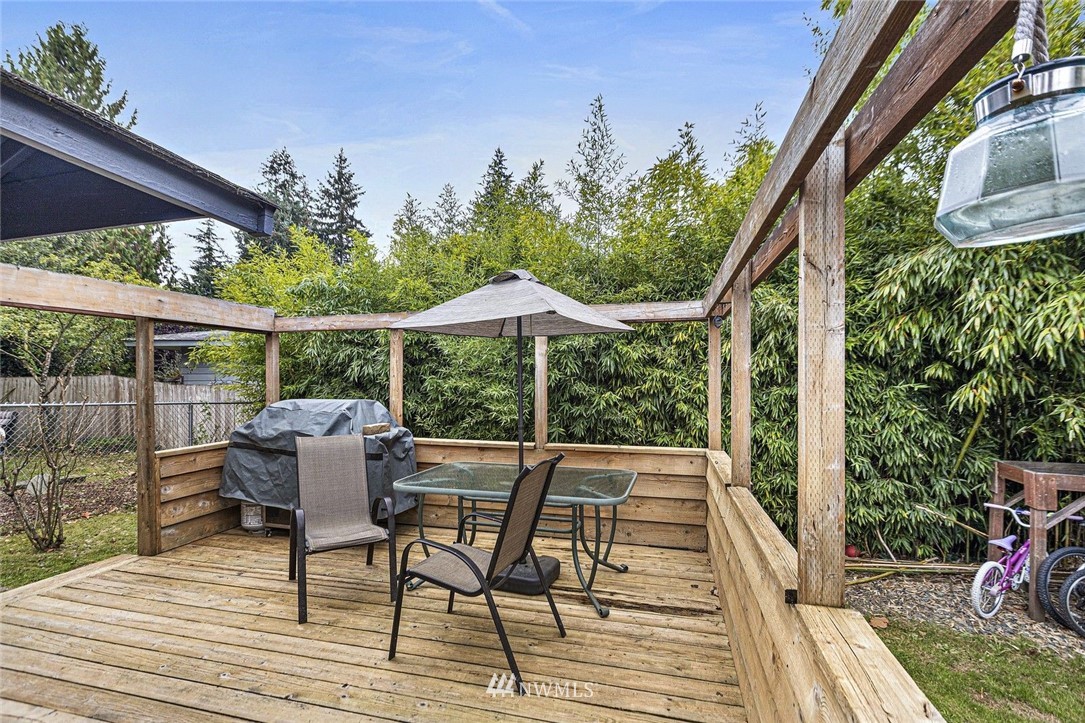 3332 Northeast Sunset Boulevard Renton, WA 98056 - Photo 20 of 31
