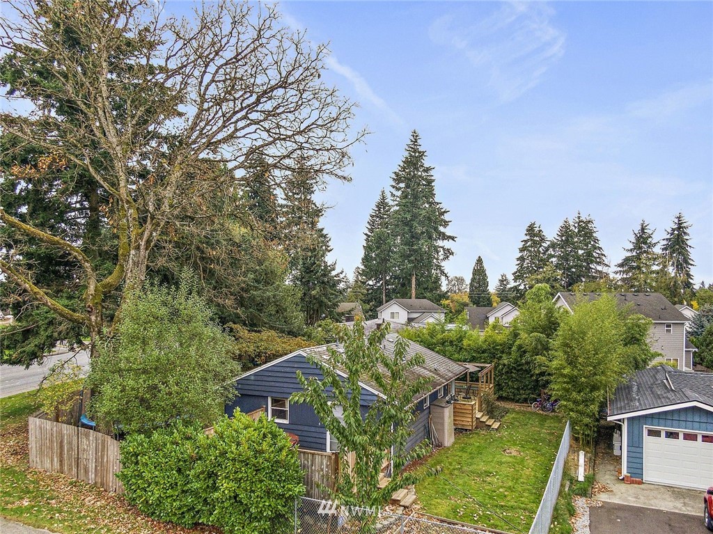 3332 Northeast Sunset Boulevard Renton, WA 98056 - Photo 28 of 31