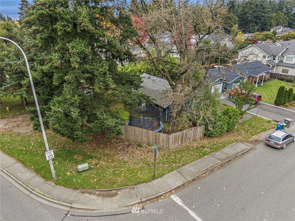 3332 Northeast Sunset Boulevard Renton, WA 98056 - Photo 30 of 31