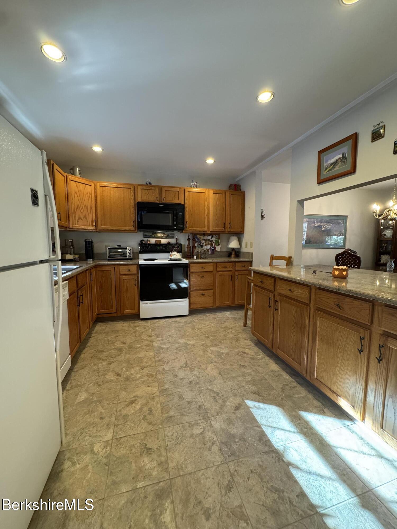 9063 Mountainside Drive Hancock, MA 01237 - Photo 14 of 50 IMG_2054