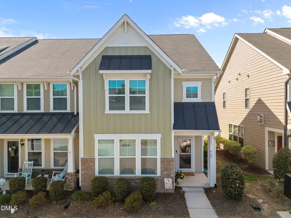 $425,000 | 964 Ambergate Station, Apex, NC 27502