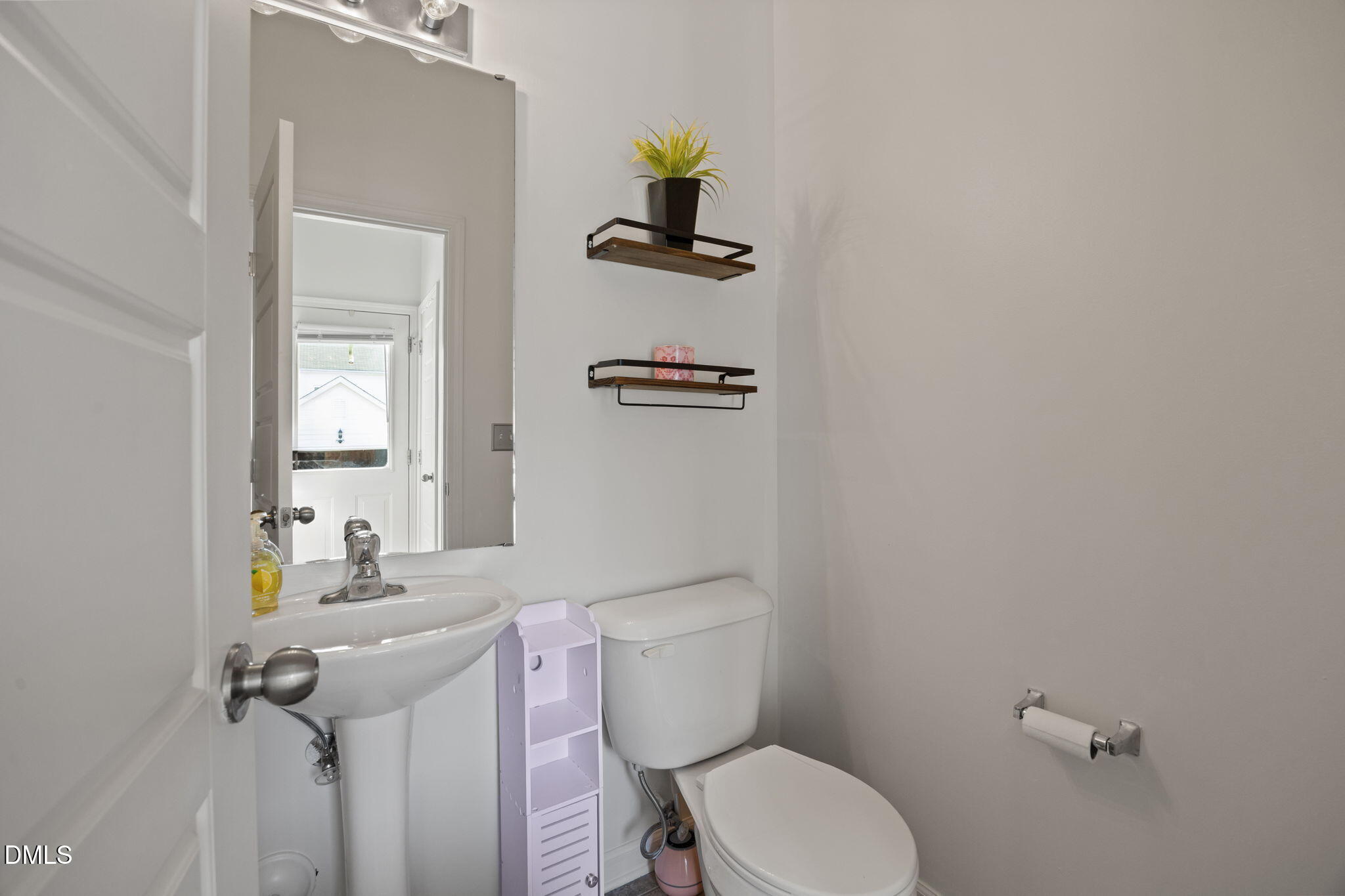 964 Ambergate Station Apex, NC 27502 - Photo 11 of 24 28-web-or-mls-IMG_1597