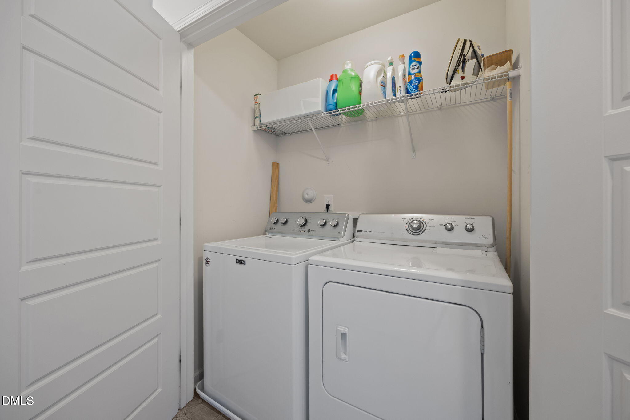 964 Ambergate Station Apex, NC 27502 - Photo 14 of 24 35-web-or-mls-IMG_1618