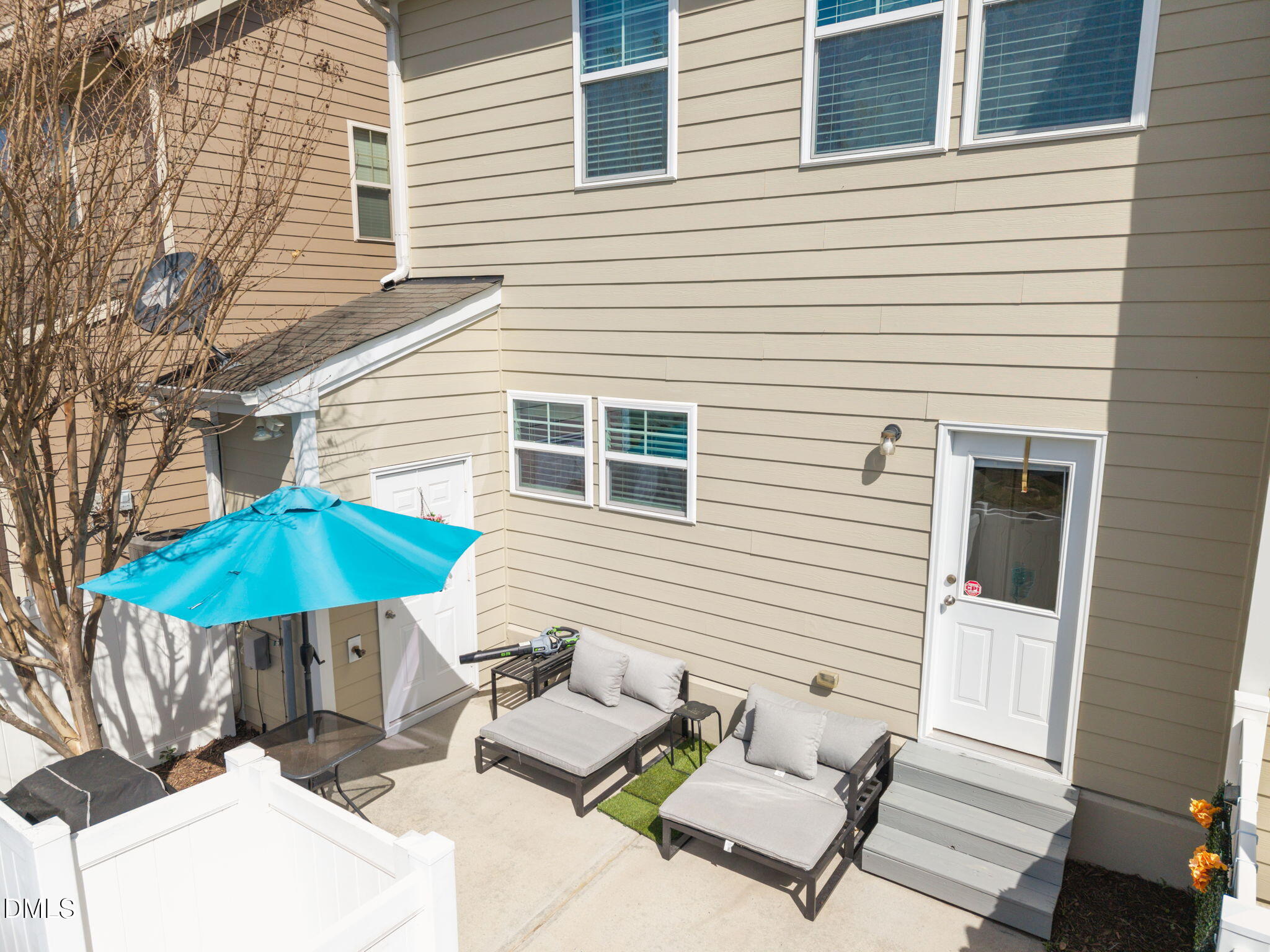 964 Ambergate Station Apex, NC 27502 - Photo 19 of 24 8-web-or-mls-DJI_20260325151125_0862_D