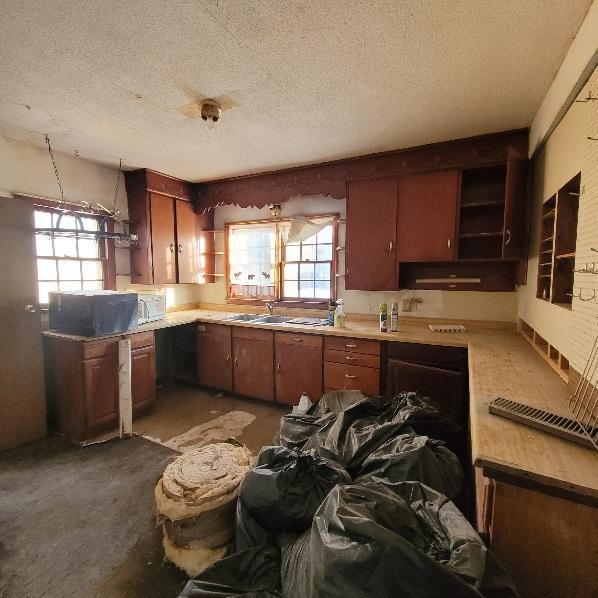 17 10th Street Windom, MN 56101 - Photo 19 of 28