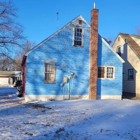 $49,900 | 17 10th Street, Windom, MN 56101