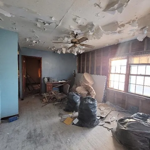 $49,900 | 17 10th Street, Windom, MN 56101