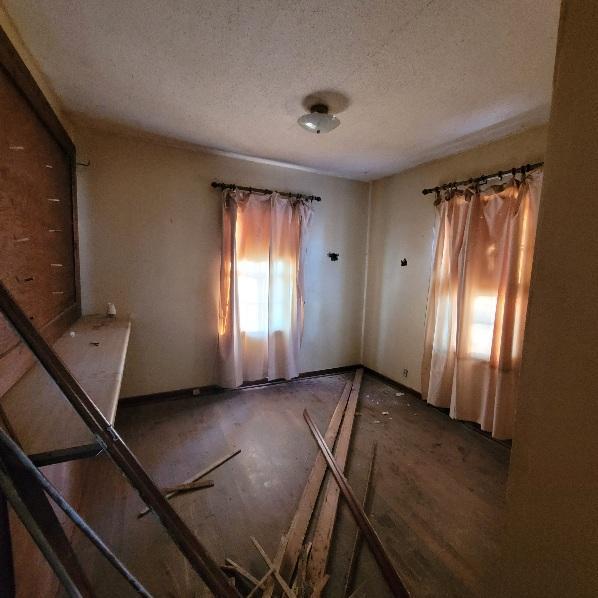 17 10th Street Windom, MN 56101 - Photo 10 of 28