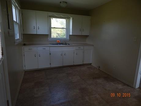 54 Piney Road Lawrenceburg, TN 38464 - Photo 3 of 7 Gallery Image 3