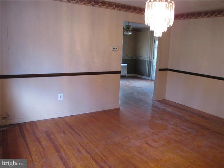 3565 Edencroft Road Huntingdon Valley, PA 19006 - Photo 3 of 24 Gallery Image 3
