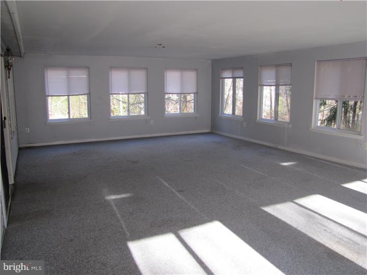 3565 Edencroft Road Huntingdon Valley, PA 19006 - Photo 5 of 24 Gallery Image 5