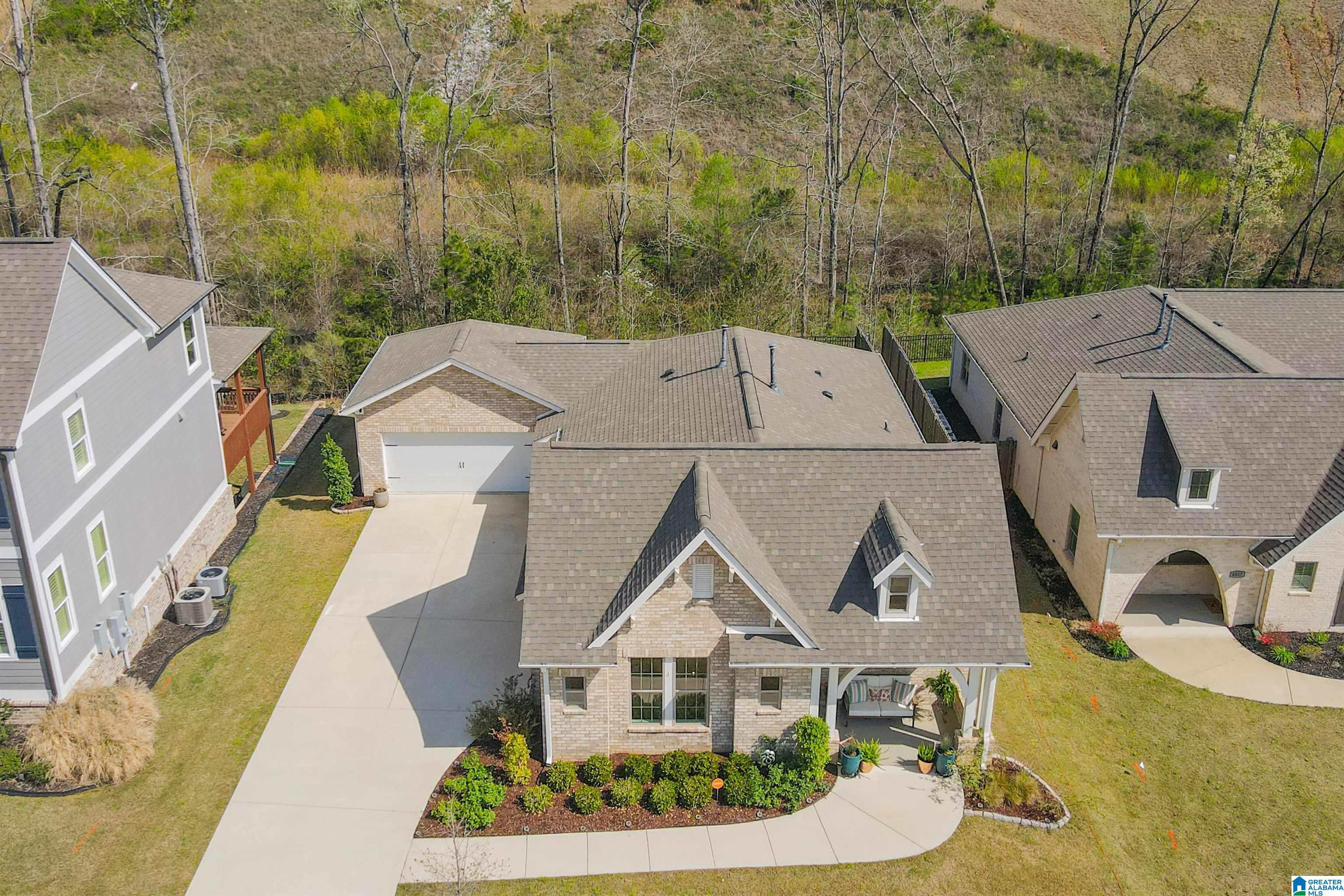 4023 Simms Trail Pelham, AL 35124 - Photo 2 of 35