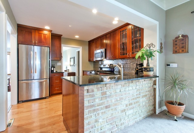 1107 Whitfield Road Northbrook, IL 60062 - Photo 4 of 15