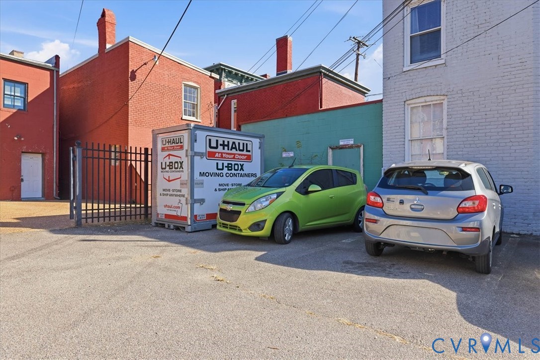 19 East Clay Street Richmond, VA 23219 - Photo 21 of 31 a car parked in front of a house