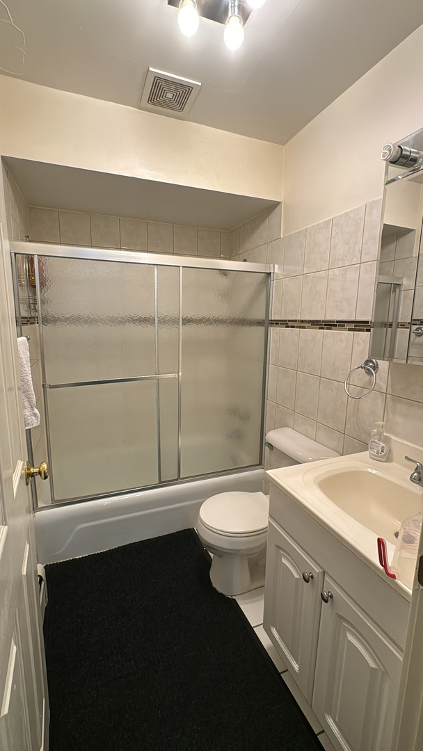 5400 North Sheridan Road, Unit 305 Chicago, IL 60640 - Photo 7 of 12 Gallery Image 7