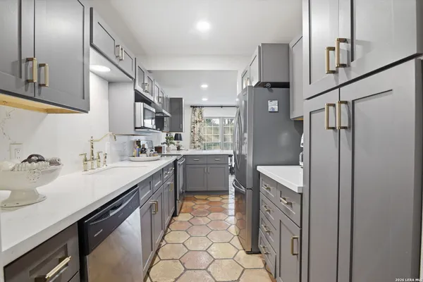 $339,000 | 1045 Shook Avenue, Unit 164, San Antonio, TX 78212