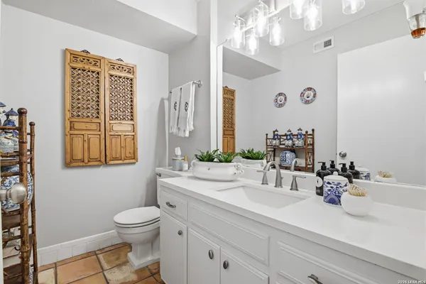 $339,000 | 1045 Shook Avenue, Unit 164, San Antonio, TX 78212