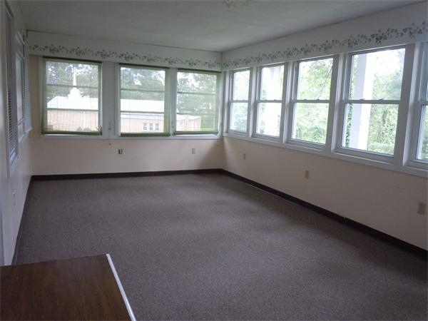961 Wilbraham Road Springfield, MA 01109 - Photo 12 of 14 Gallery Image 12