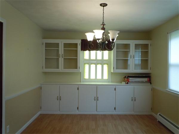 961 Wilbraham Road Springfield, MA 01109 - Photo 3 of 14 Gallery Image 3