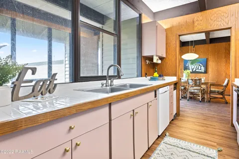 $599,000 | 119 Vermilion Bay Lane, Cypremort Point, LA 70538