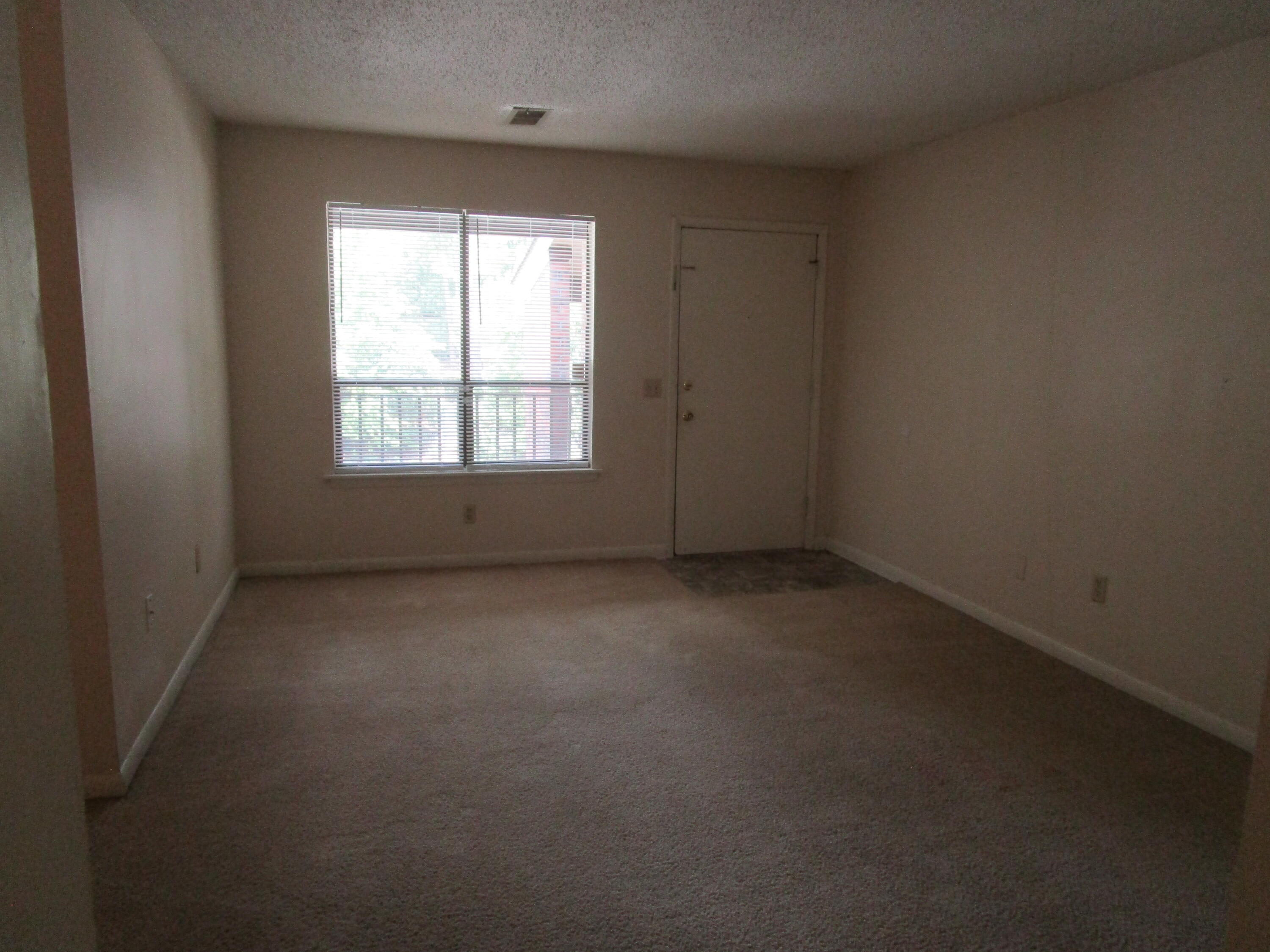 251 Rast Street, Unit A6 Sumter, SC 29150 - Photo 3 of 13 IMG_6074