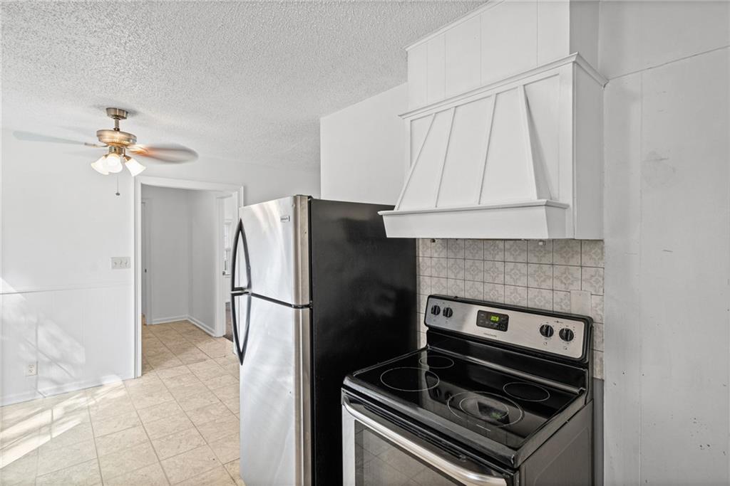 3916 South Spring Street Independence, MO 64055 - Photo 13 of 35 Gallery Image 13