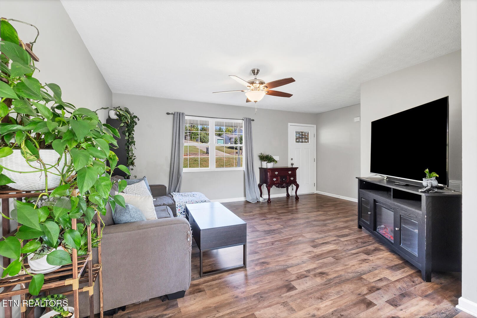 2812 Ridgeview Drive Maryville, TN 37801 - Photo 6 of 36 Gallery Image 6