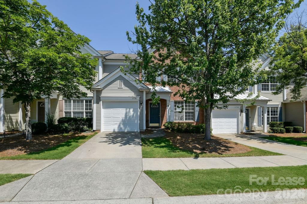 11738 Huxley Road Charlotte, NC 28277 - Photo 2 of 27