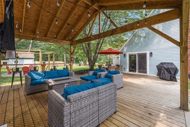 $2,900 | 29 Canterbury Drive, Westerly, RI 02808